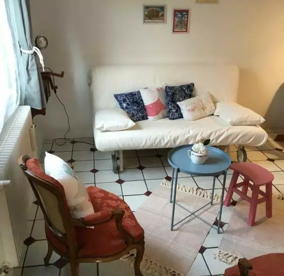 ペンション Le Rez De Jardin