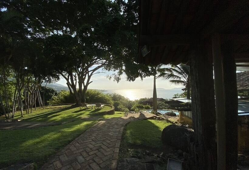 הוסטל Villa Galiileu Ilhabela