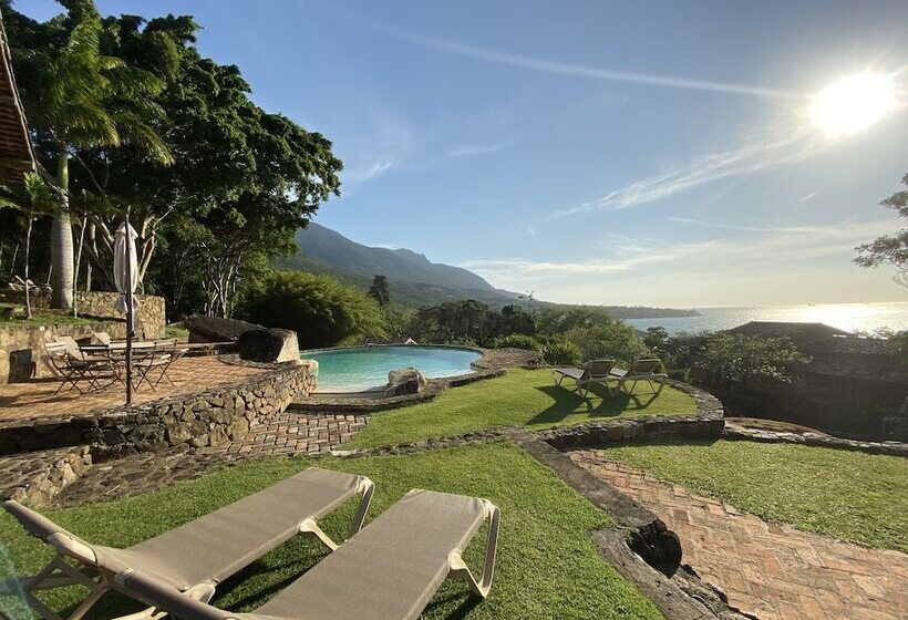 הוסטל Villa Galiileu Ilhabela