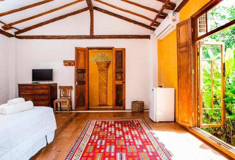 הוסטל Villa Galiileu Ilhabela