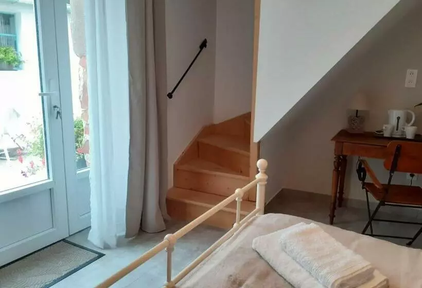 ベッドアンドブレックファースト Domaine La Garence