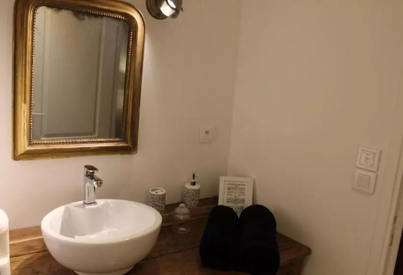 ベッドアンドブレックファースト Domaine La Garence