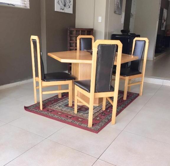 پانسیون African Kingdom Guest House