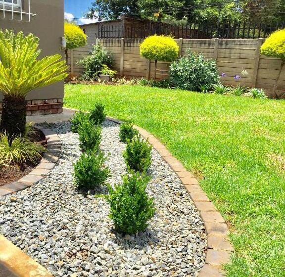 پانسیون African Kingdom Guest House