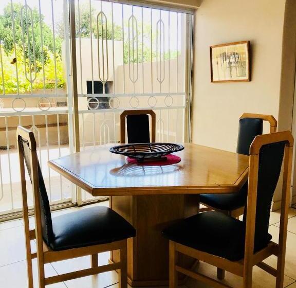 پانسیون African Kingdom Guest House