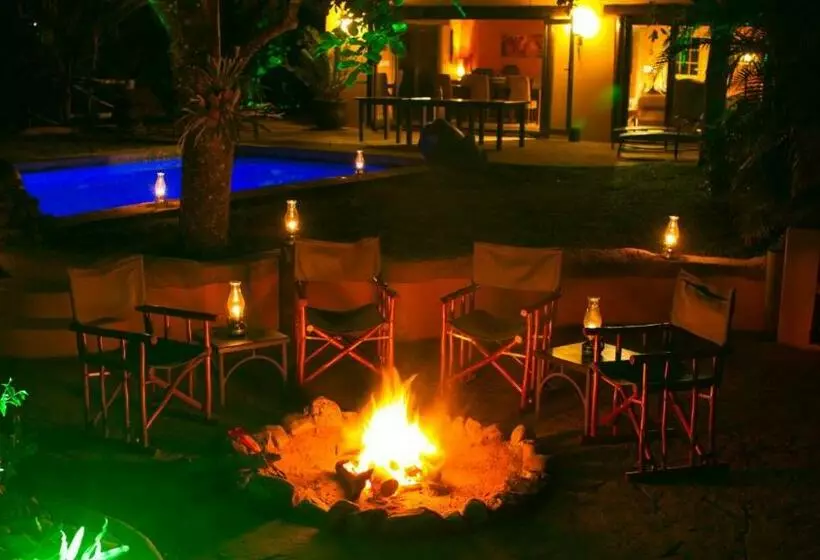 Majatalo Kwalucia Private Safari Retreat