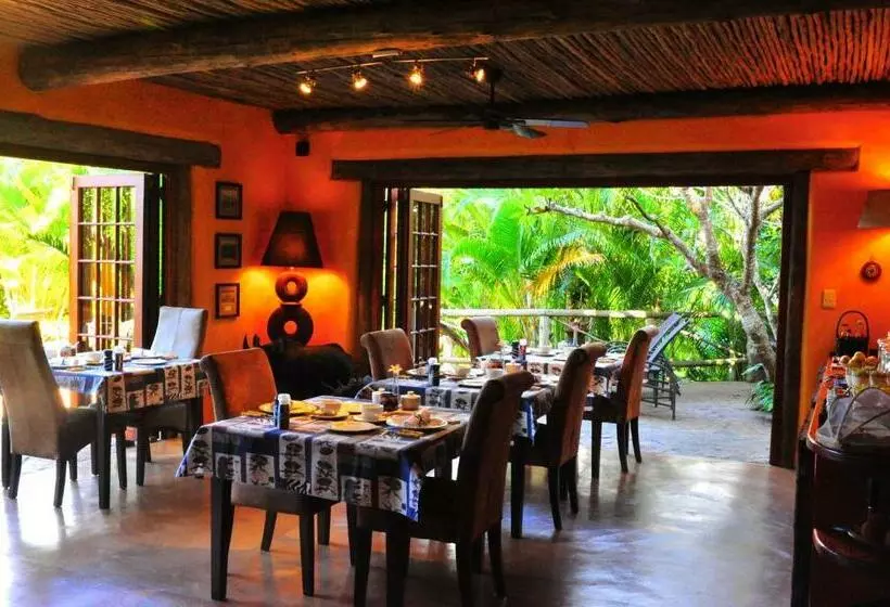 Majatalo Kwalucia Private Safari Retreat