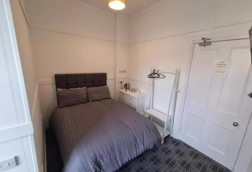 Majatalo Windsor House