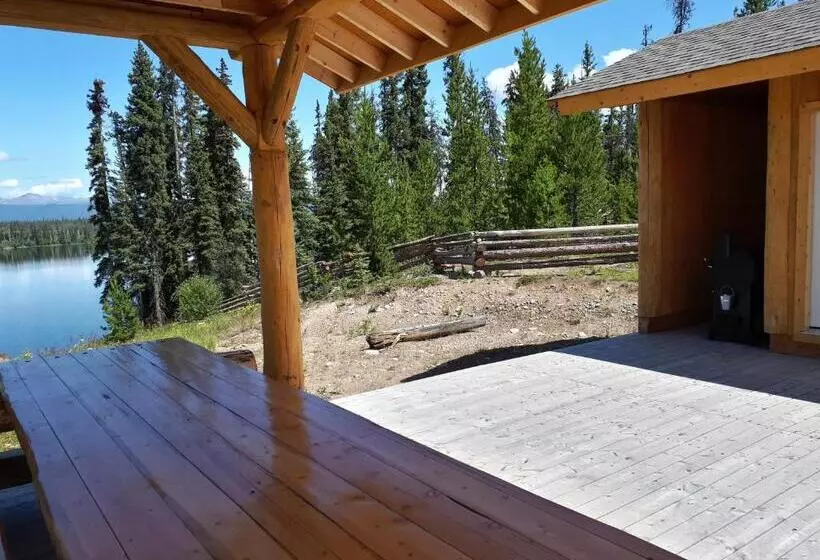 Lomakeskus Red Cariboo Apartments