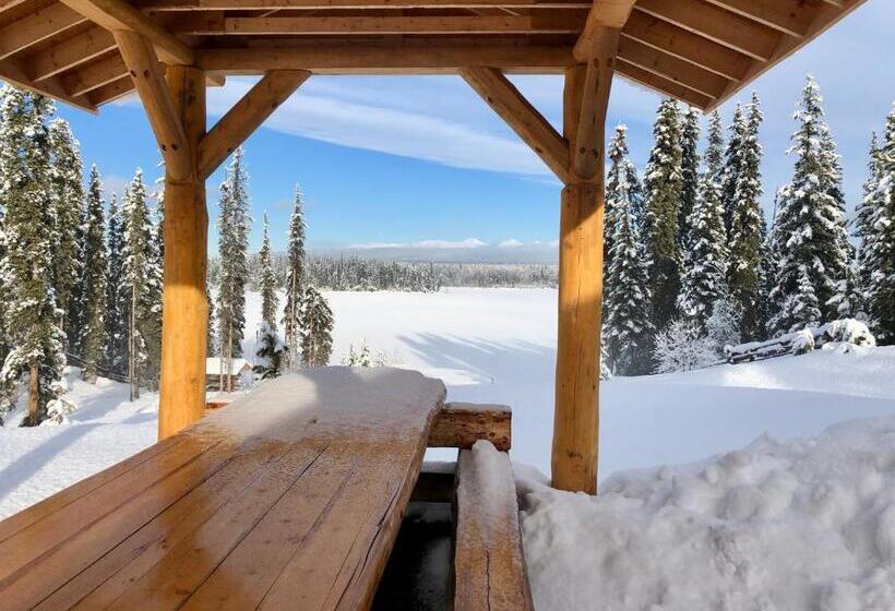 Resort Red Cariboo Apartments