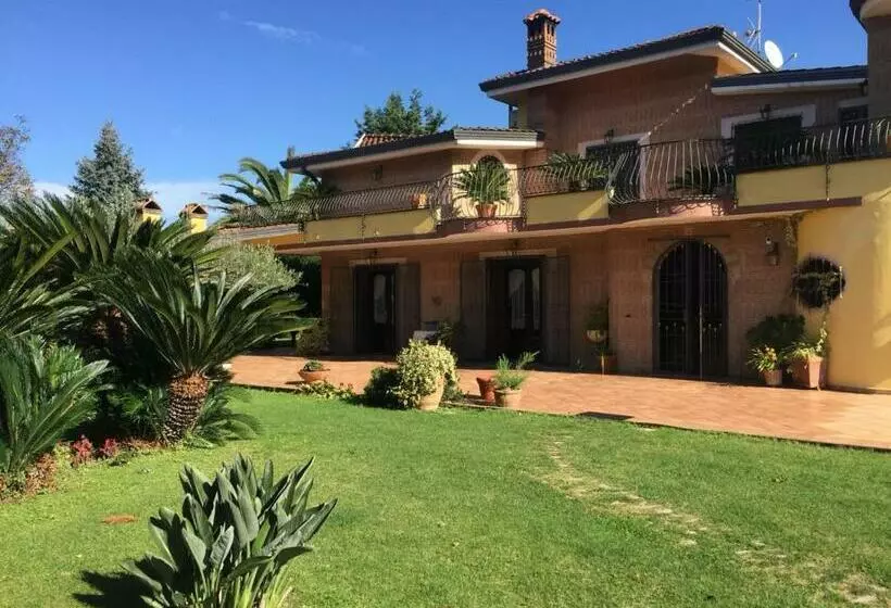 ベッドアンドブレックファースト Villa Luisa