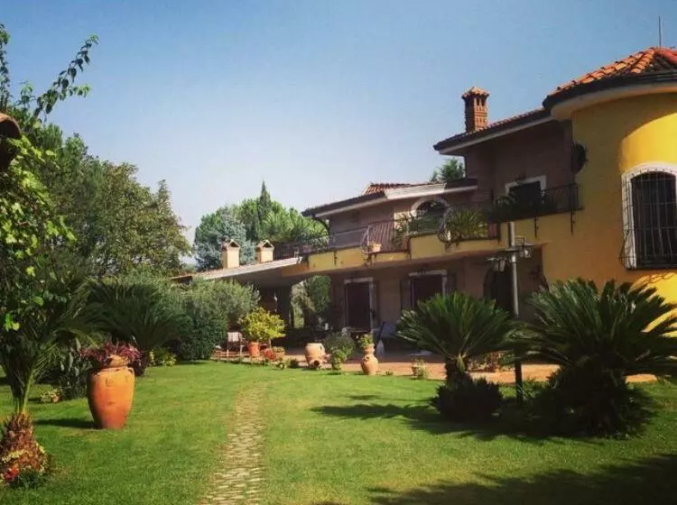 ベッドアンドブレックファースト Villa Luisa