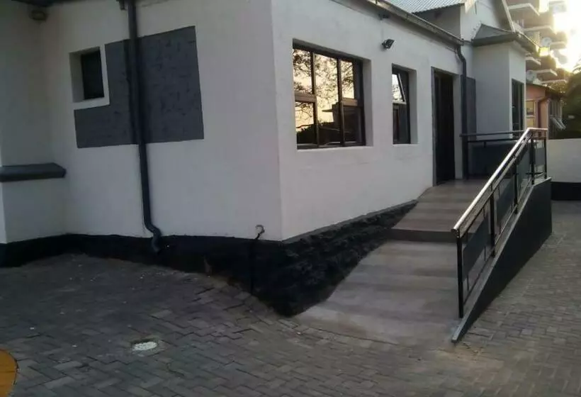 ホテル E Joff Lodge