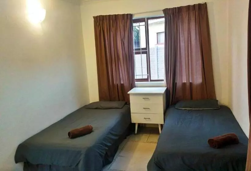 Majatalo Blouberg Beach Retreat