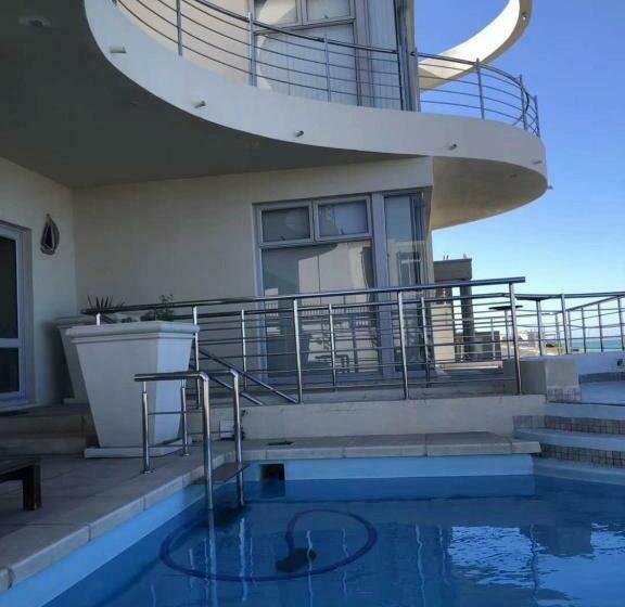 Pensjonat Oceansnest Guest House