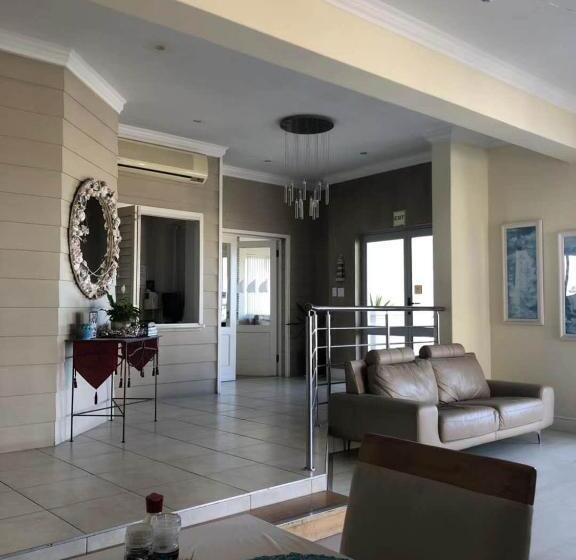 Pensjonat Oceansnest Guest House