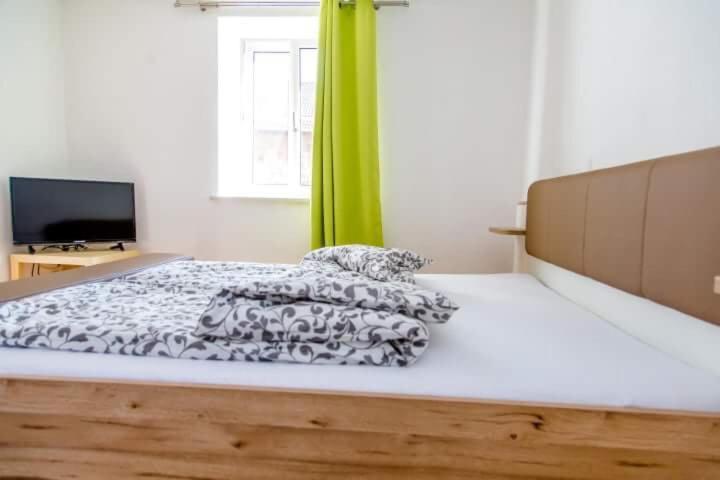 ペンション Taverna Unik