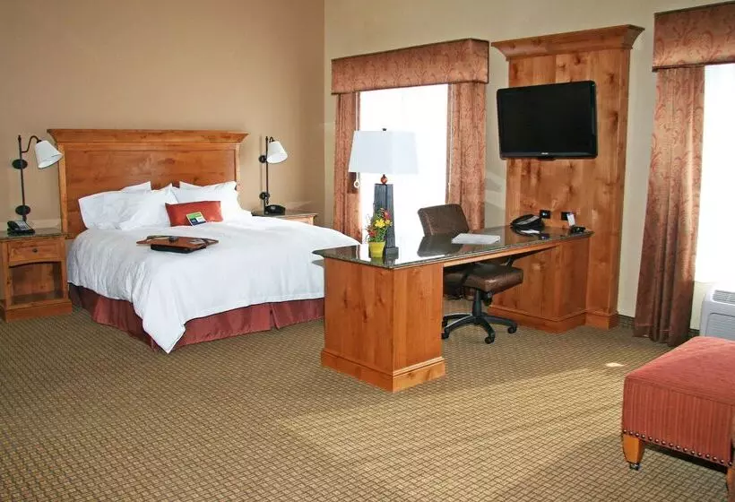 Hampton Inn & Suites Buffalo