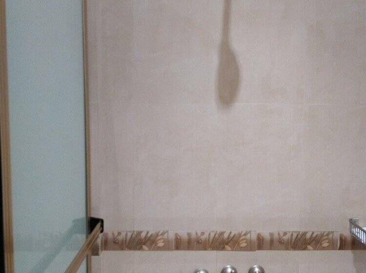 هتل A&b Internacional