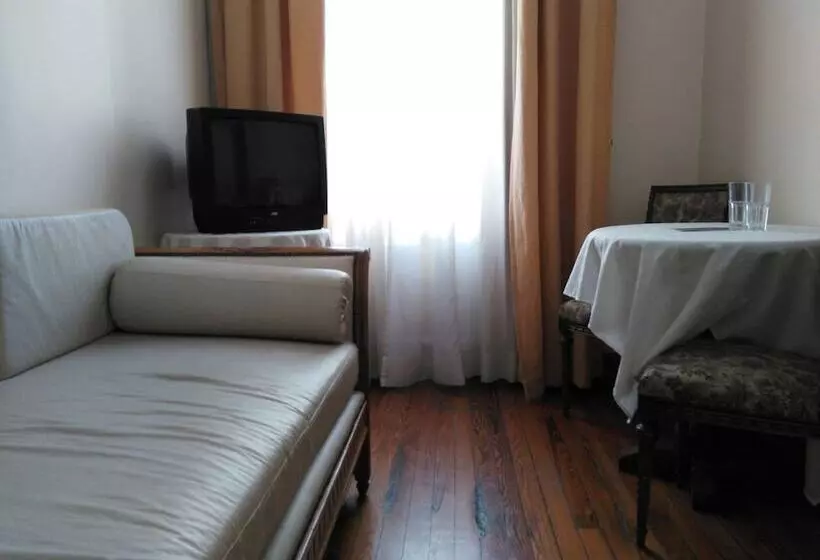 Отель A&b Internacional