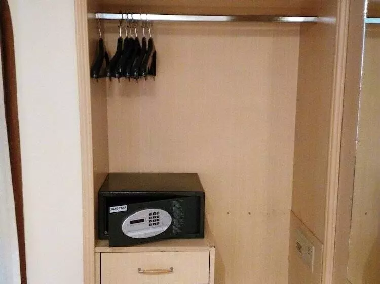 Отель A&b Internacional