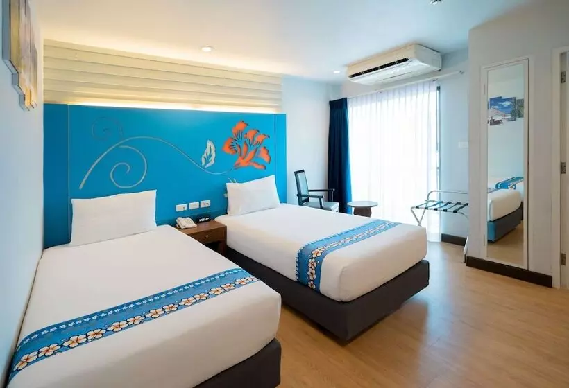 ホテル Days Inn By Wyndham Patong Beach