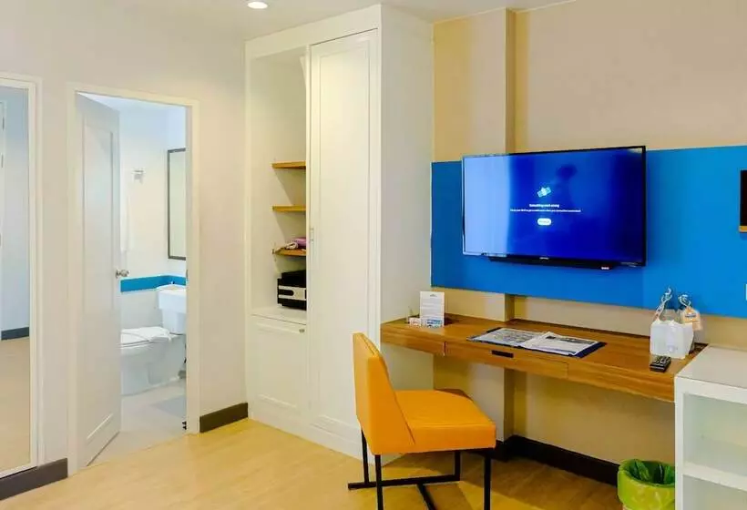 ホテル Days Inn By Wyndham Patong Beach