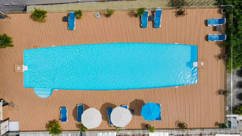 ホテル Days Inn By Wyndham Patong Beach