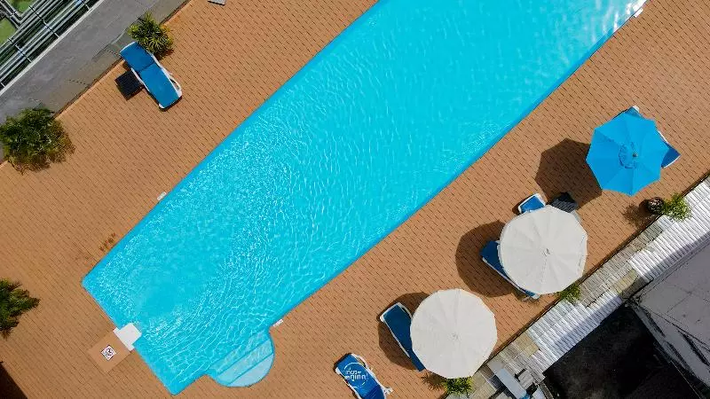 ホテル Days Inn By Wyndham Patong Beach