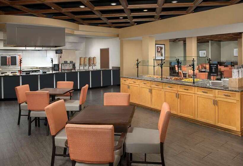 ホテル Embassy Suites By Hilton Birmingham Hoover