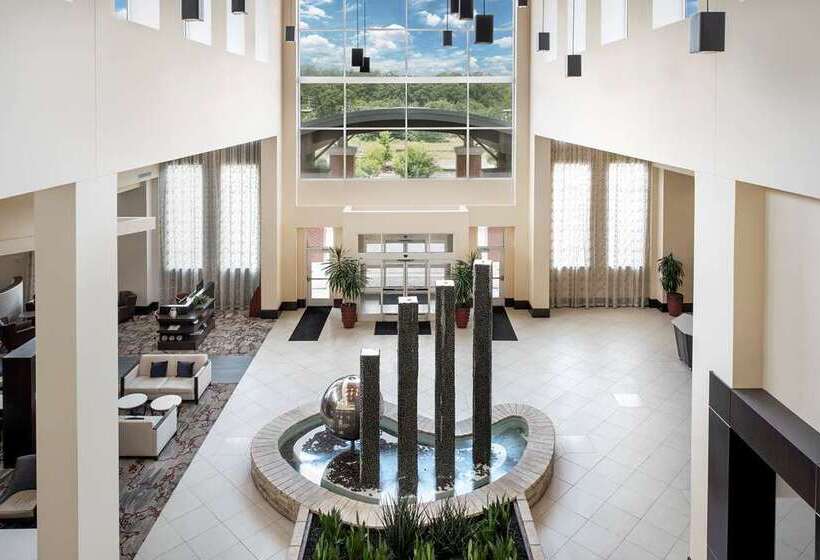 ホテル Embassy Suites By Hilton Birmingham Hoover