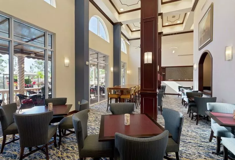 호텔 Hampton Inn & Suites Wellington