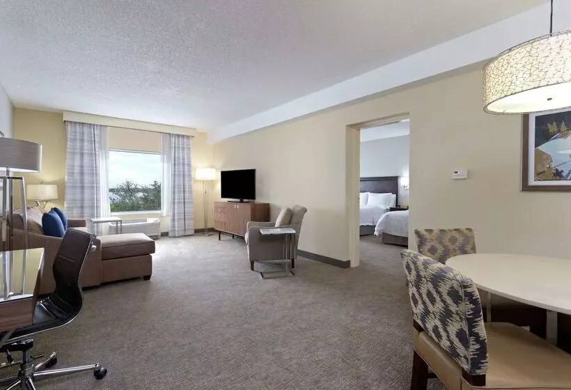 호텔 Hampton Inn & Suites Wellington