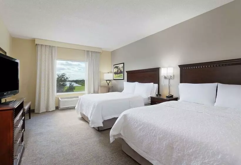 호텔 Hampton Inn & Suites Wellington