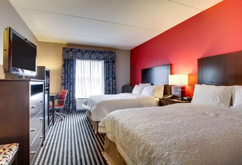 호텔 Hampton Inn Birmingham Leeds