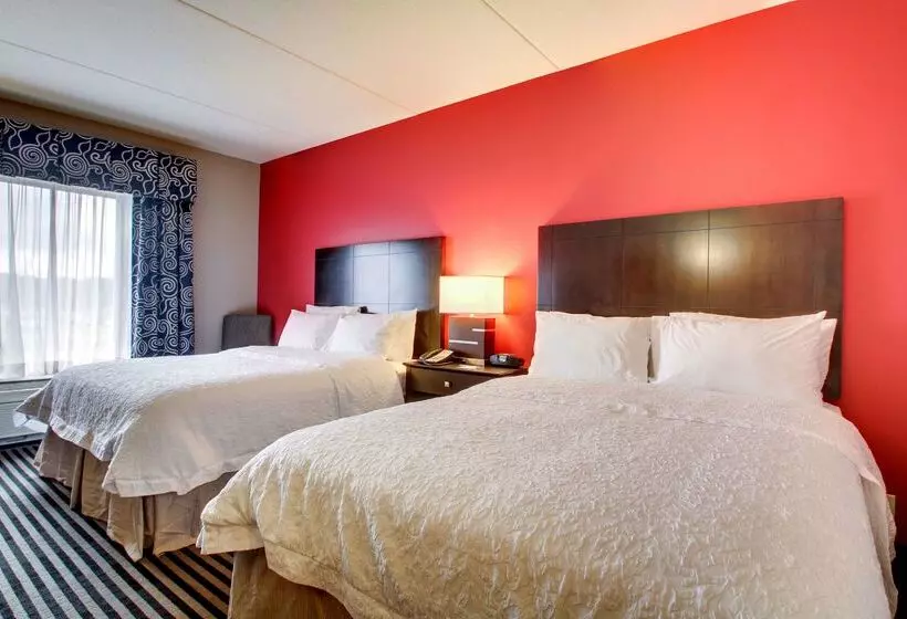 호텔 Hampton Inn Birmingham Leeds