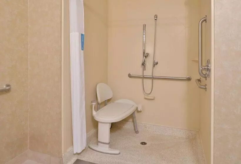 호텔 Hampton Inn Harrisonburg South