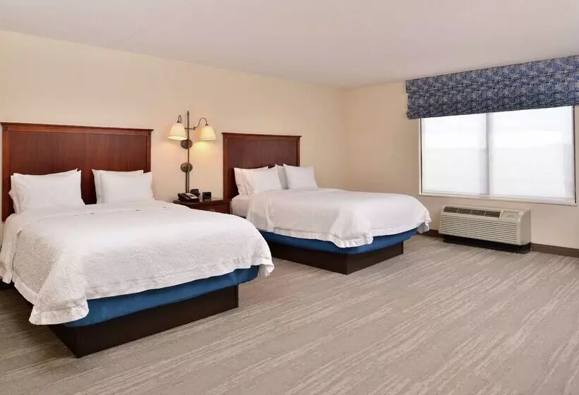 호텔 Hampton Inn Harrisonburg South