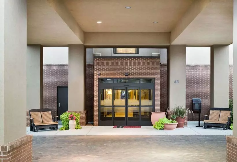 호텔 Hampton Inn Harrisonburg South