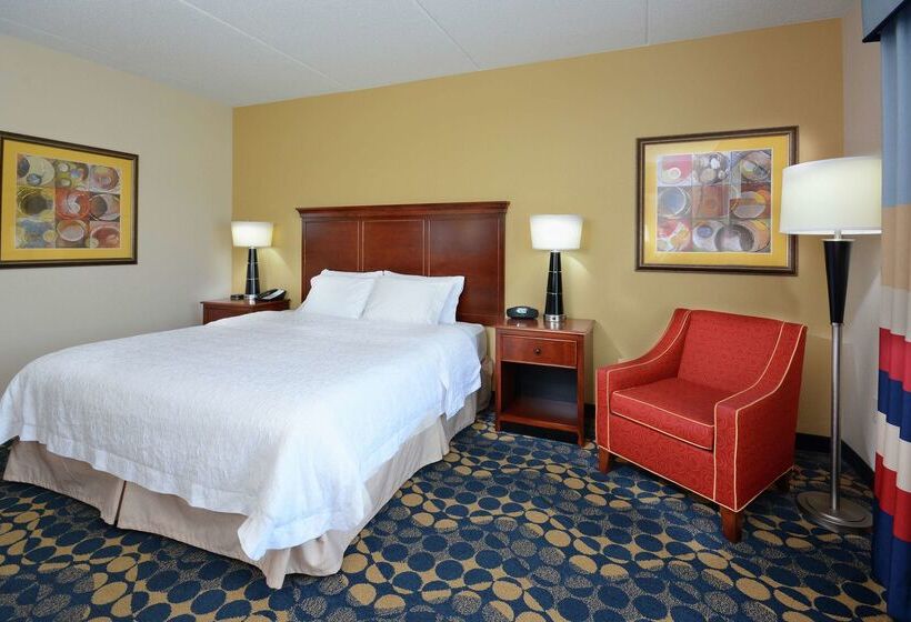 فندق Hampton Inn & Suites Huntersville