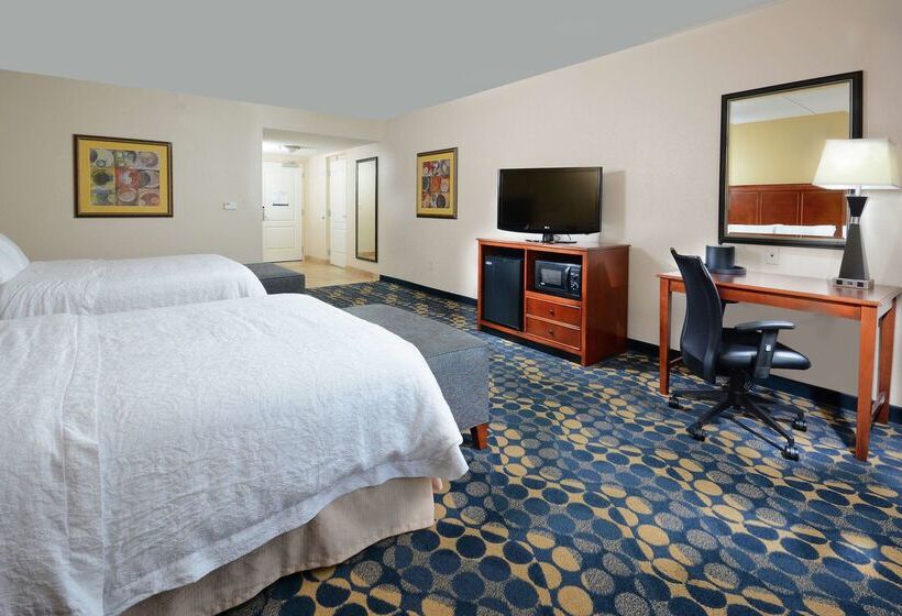 فندق Hampton Inn & Suites Huntersville