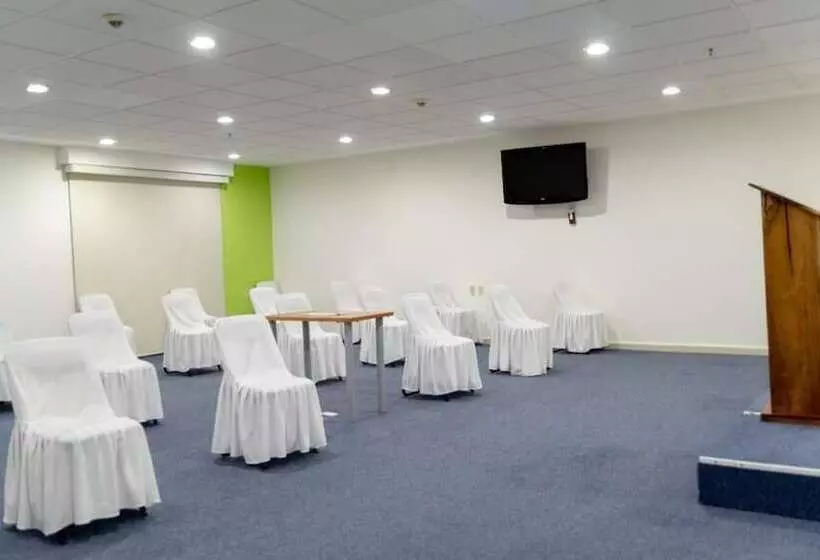 Отель La Venta Inn Villahermosa