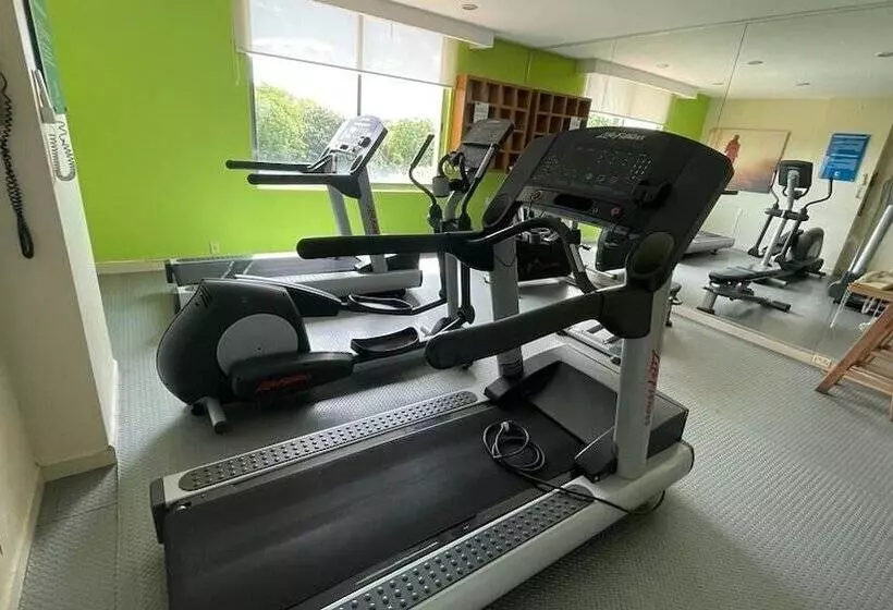 Отель La Venta Inn Villahermosa