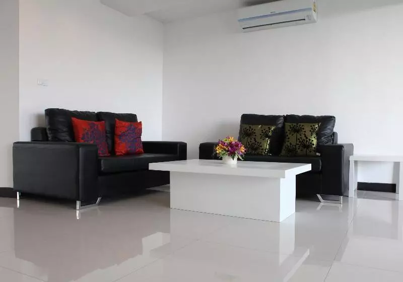 فندق Lae Lay Suites