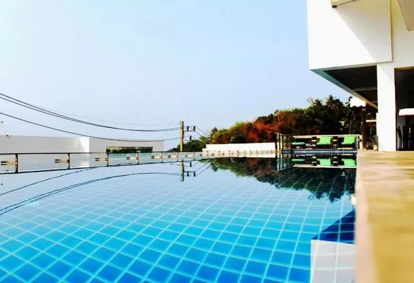 فندق Lae Lay Suites