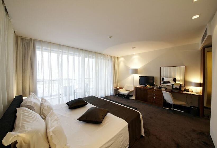 בית מלון כפרי Lighthouse Golf & Spa