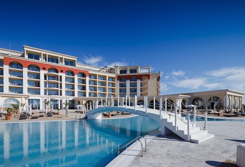 בית מלון כפרי Lighthouse Golf & Spa