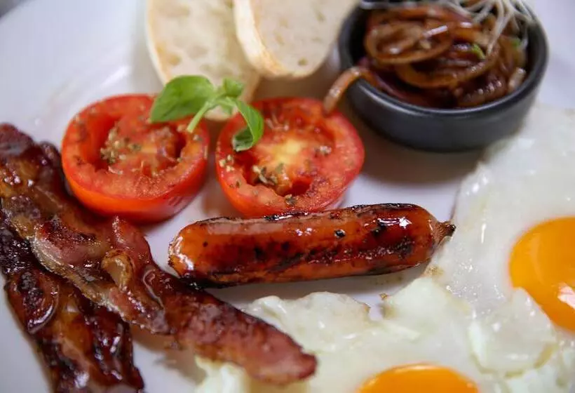 בית מלון כפרי Lime N Soda Beachfront Resort