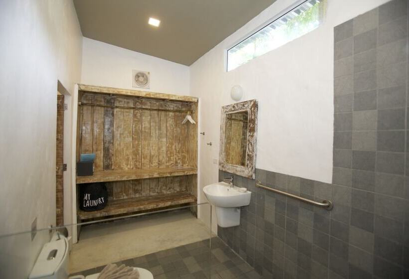 בית מלון כפרי Lime N Soda Beachfront Resort