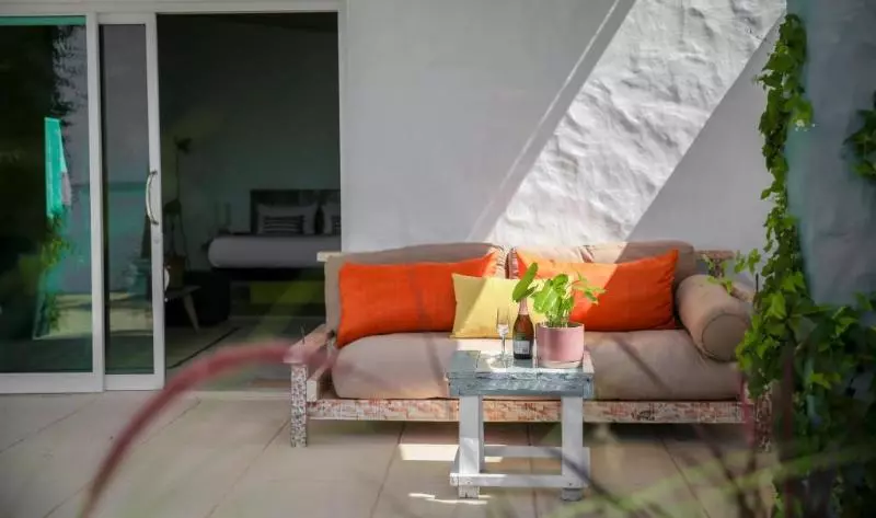 בית מלון כפרי Lime N Soda Beachfront Resort